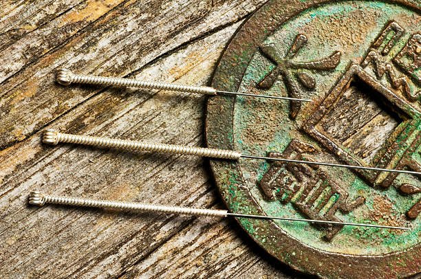 6 Herramientas Ancestrales de la MTC: Más Allá de las Agujas de Acupuntura 5